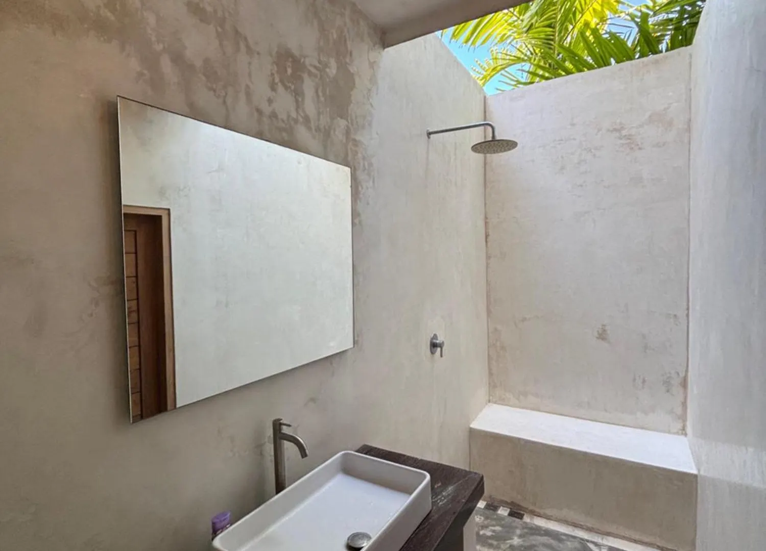 Hotel 007 Surfhouse Bali Ungasan