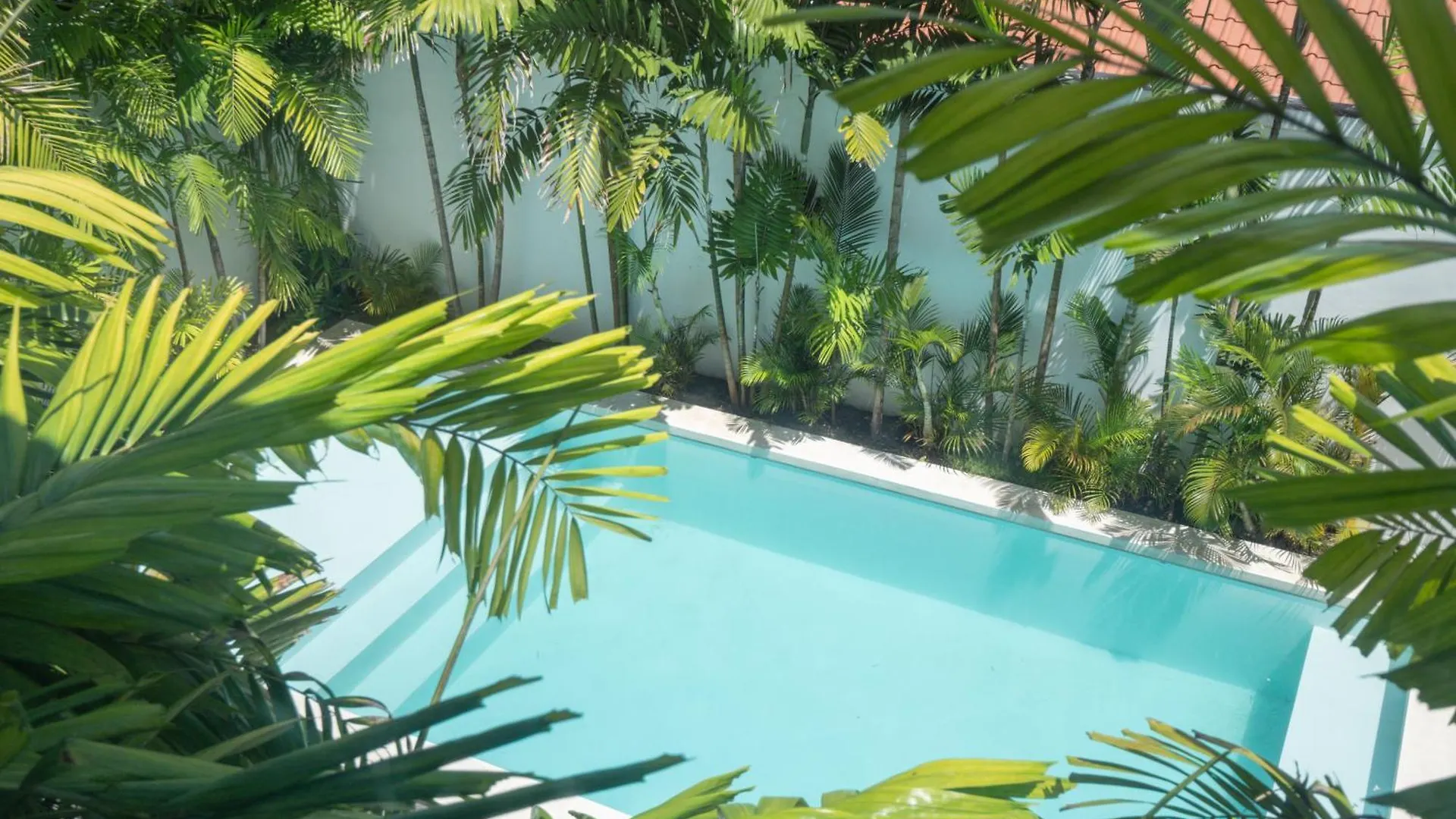 Hotel 007 Surfhouse Bali Ungasan